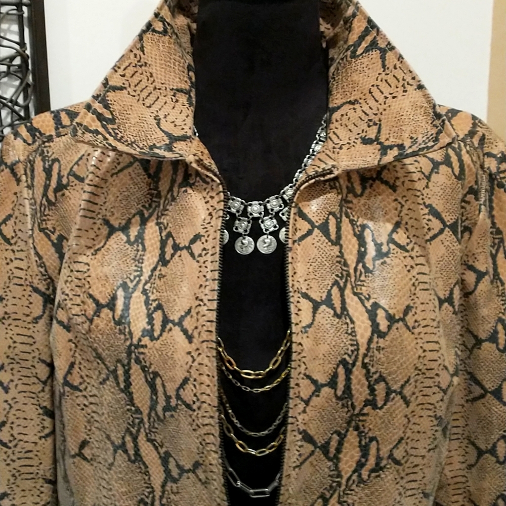 Ladies Authentic Leather Jacket - image 2